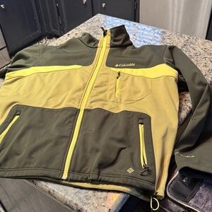 Columbia Men's Performance Jacket - Olive and Yellow